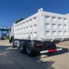 CAMION BENNE 10 roues HOWO 6*4 10 roues – Image 4