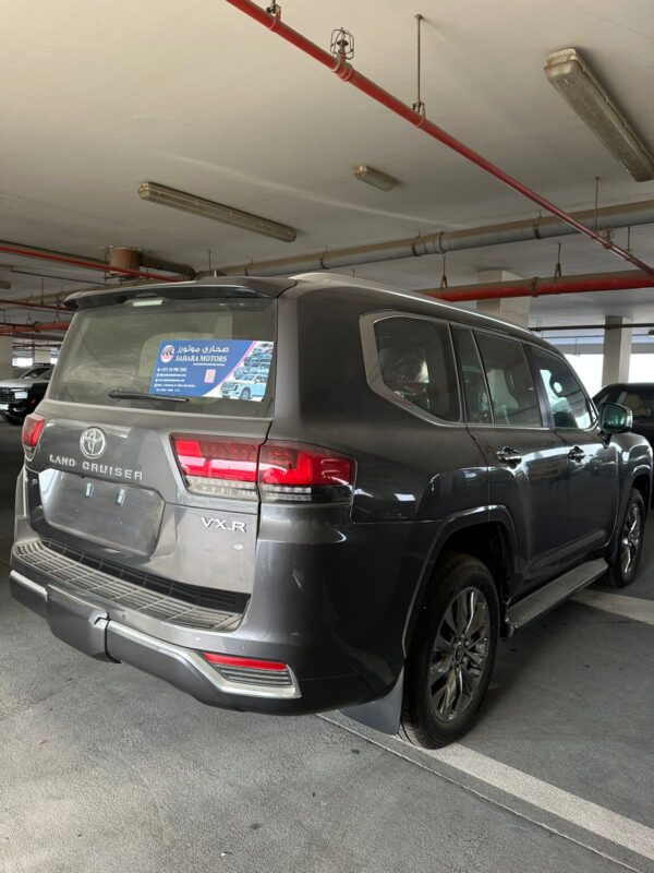 2022 TOYOTA LAND CRUISER – Image 6