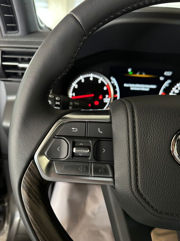 2022 TOYOTA LAND CRUISER – Image 8