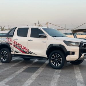 toyota hilux 2018 gl advanture modified 2.7l v4 awd 4x4 great condtion 