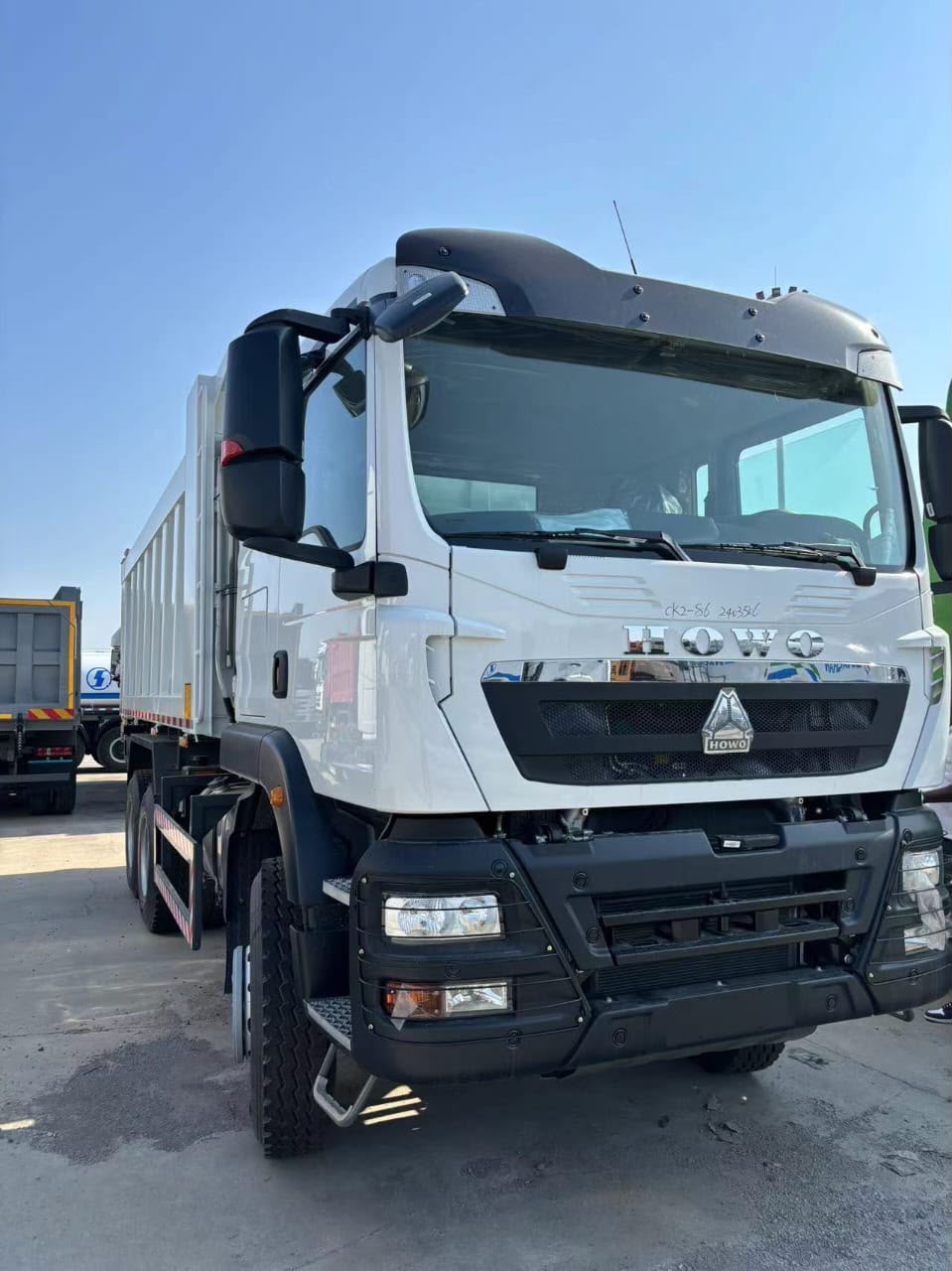 camion 🚛 benne sino truck 10 roues neuf 00 km année 2026 camion 🚛 benne sino truck 10 roues neuf 00 km année 2026